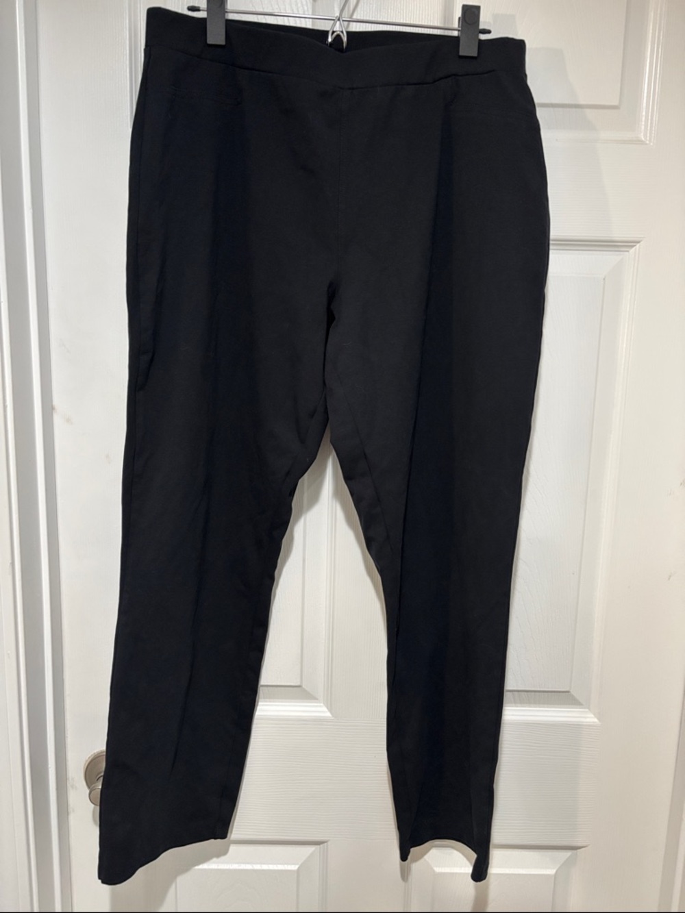 SUSAN GRAVER WEEKEND Black Elastic Waist Flat Front Pants
